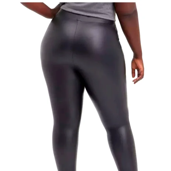 Torrid Black Faux Leather Leggings Sz 1 - Picture 3 of 5